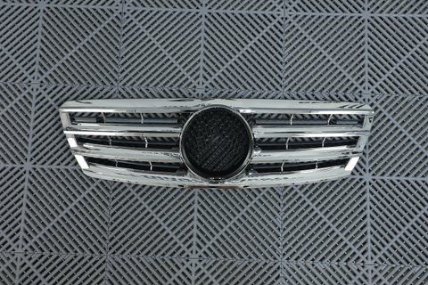 Решетка радиатора Mercedes C-Class W203 (2000-2007) в стиле CL хром MB-W203025 фото