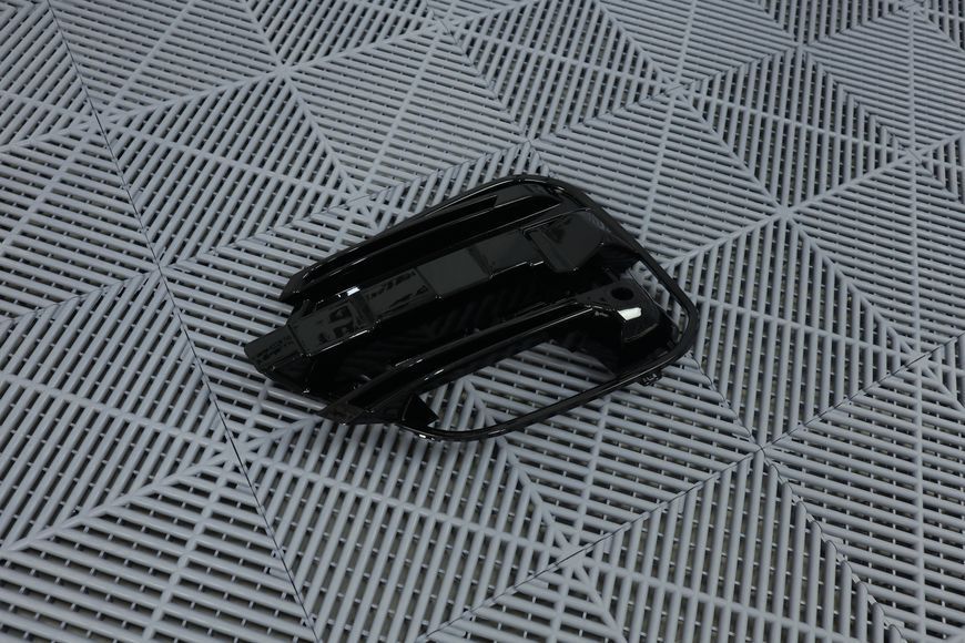 Рамка протитуманної фари на BMW X3 G01 (51117399903) Ліва 51117399903 фото