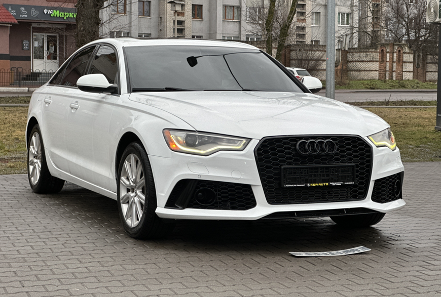 Решітка радіатора Audi A6 C7 (2011-2014) чорна в стилі RS (без місця під камеру) A6-RS132 фото
