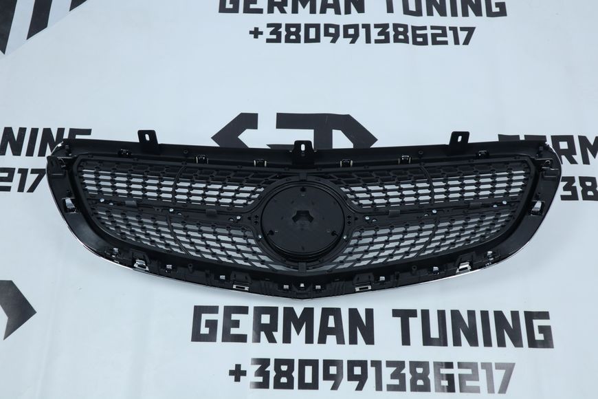 Решетка радиатора Mercedes C-Class W205 (2014-2018) в стиле Classic Diamond Хром MB-W20517C1 фото