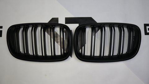 Решітка радіатора ніздрі BMW X5 E70 X6 E71 (2007-2014) чорний мат BMW-E70082 фото