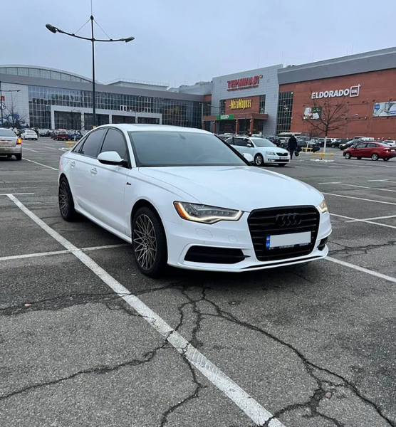 Решетка радиатора Audi A6 C7 (2011-2014) черная в стиле S-Line A6-S134 фото