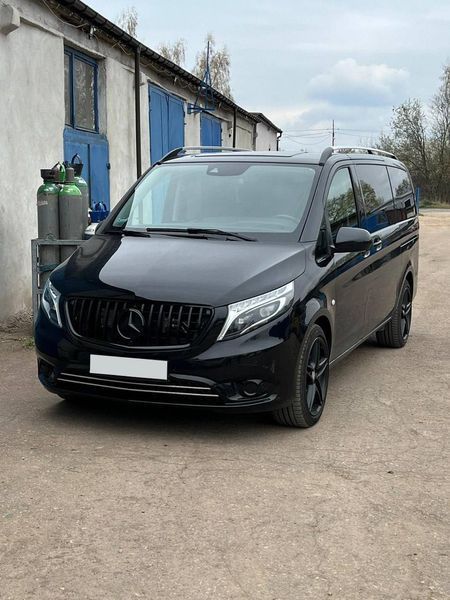 Решітка радіатора Mercedes Vito W447 (2014-2019) в стилі GT Panamericana Чорна MB-W447153 фото