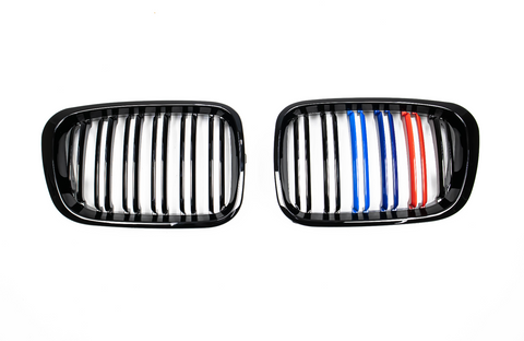 Решетка радиатора ноздри BMW Е46 седан / универсал (1997-2002) M-color 664 фото