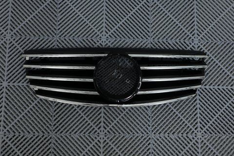 Решітка радіатора Mercedes E-class W211 (2002-2007) в стилі AMG Чорна з хромом MB-W211022 фото