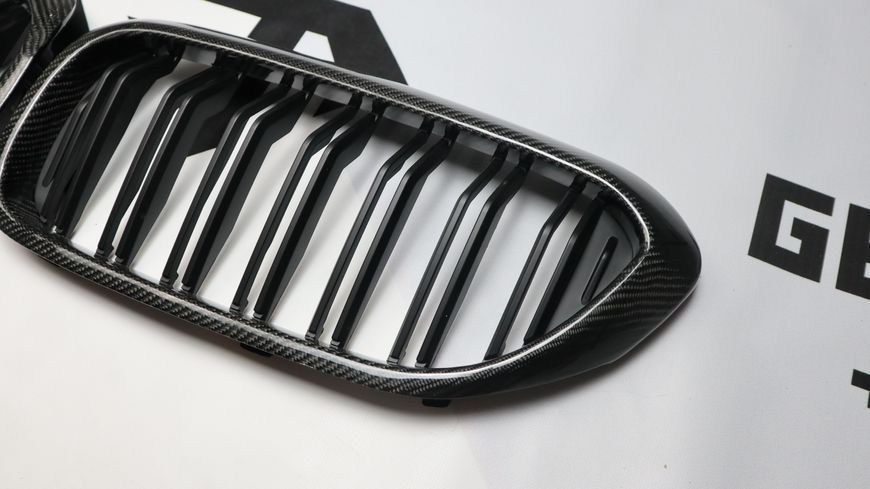 Решетка радиатора ноздри BMW G30 G31 M5 F90 (2017-2020) карбон 1897 фото