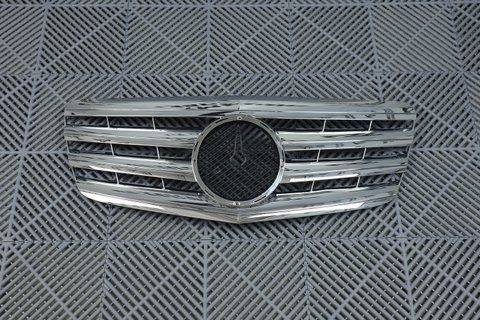 Решітка радіатора Mercedes E-class W211 (2007-2009) в стилі AMG Хром MB-W211076 фото