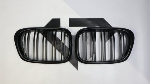 Решетка радиатора ноздри BMW E39 (1996-2003) черный мат 610 фото