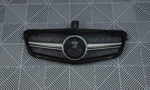 Решітка радіатора Mercedes E-Class W212 (2009-2013) в стилі SL Чорна з хромом MB-W212095 фото