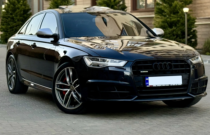 Решетка радиатора Audi A6 C7 (2014-2018) черная в стиле S-Line A6-S173 фото