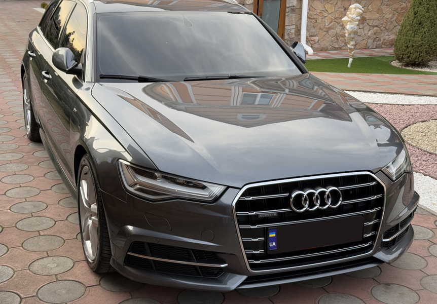 Решітка радіатора Audi A6 C7 (2014-2018) чорна з хромом в стилі S-Line A6-S171 фото