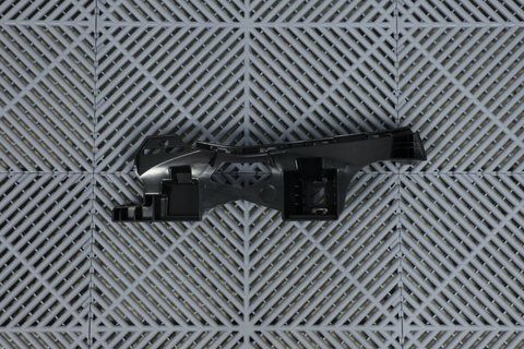 Крепление заднего бампера на Mercedes-Benz E-Class W213 (2138850165) Правое (AMG) 2138850165 фото