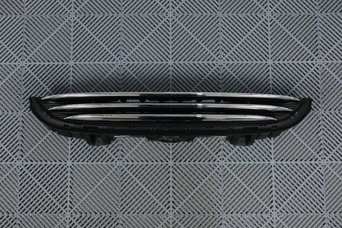 Центральная решетка на MINI F55 F56 (51137335529) 51137335529 фото