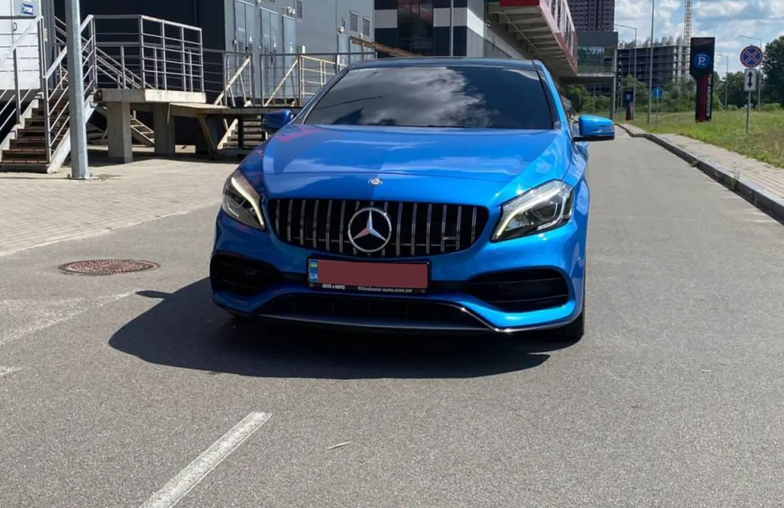 Решетка радиатора Mercedes A-Class W176 (2016-2018) в стиле GT Panamericana Черная с хромом MB-W176181 фото