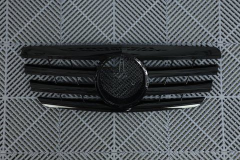 Решітка радіатора Mercedes E-class W210 (2000-2002) Чорна  MB-W210014 фото
