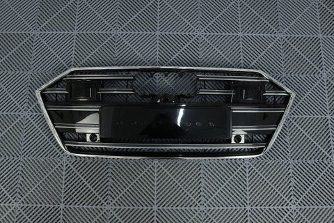 Решітка радіатора Audi A7 C8 (4K) (2017-2022) чорна з сірим в стилі S-line (під камеру та радари) A7-S7C8195 фото