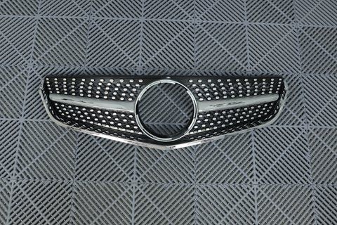 Решітка радіатора Mercedes E-class Coupe C207 (2009-2013) в стилі Diamond Сіра з хромом MB-W20796 фото