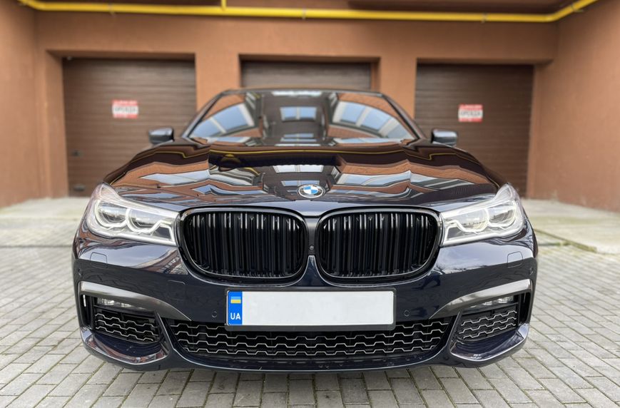 Решітка радіатора ніздрі BMW G11 G12 (2015-2019) чорний глянець BMW-G11151 фото