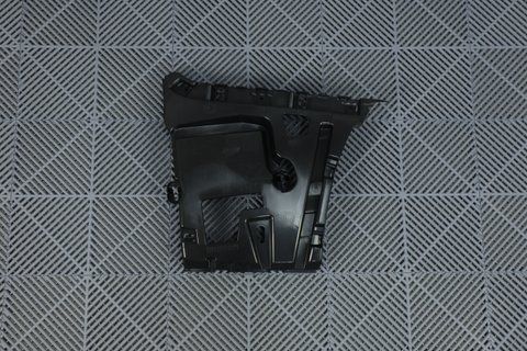 Крепление бампера BMW F30 F31 F80 (51127256924) Правое (задняя часть) 51127256924 фото