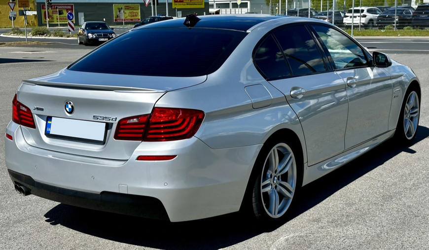 Комплект обвісу на BMW F10 F11 (2010-2017) в стилі M-Paket 218 фото