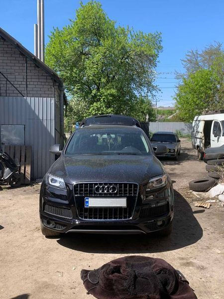 Передній бампер Audi Q7 4L (2005-2015) стиль SQ7 AUDISQ7-4L05 фото