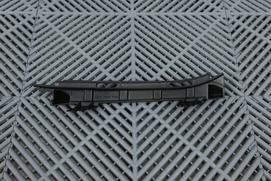 Кронштейн фары на BMW G01 G02 (63117931709) Левый 63117931709 фото