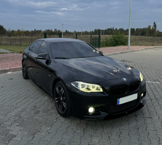 Накладка переднего бампера (губа) на BMW F10 F11 (2010-2017) в стиле M-Performance 215 фото