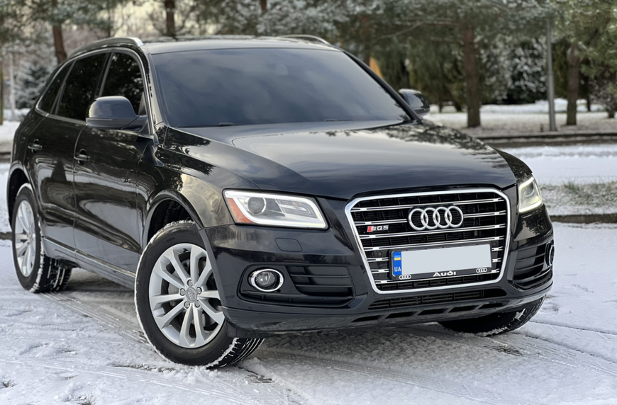 Решетка радиатора Audi Q5&nbsp;8R (2012-2016) черная с хромом в стиле S-Line Q5-S131 фото