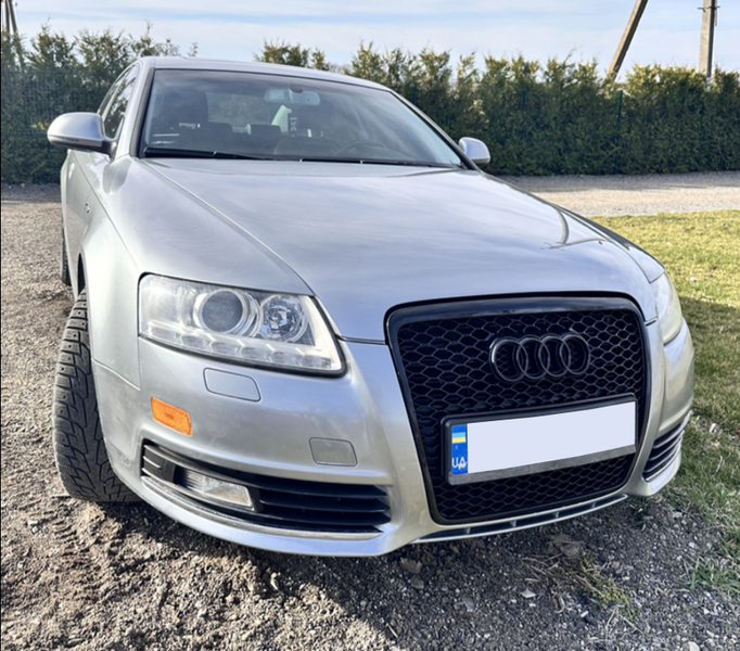 Решітка радіатора Audi A6 C6 (2004-2011) чорна в стилі RS (без місця під парктроніки) A6-RS101 фото