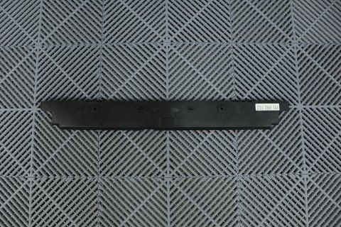 Уплотнитель радиатора на BMW (17117600543) F20 F21 F22 F23 F30 F31 F34 F32 F33 F36 17117600543 фото