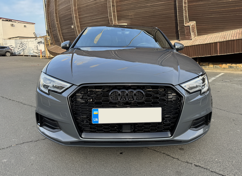 Решетка радиатора Audi A3 8V (2016-2020) черная под радар в стиле RS A3-RS172ACC фото