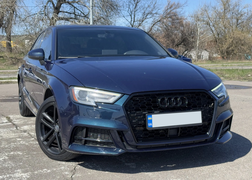 Решетка радиатора Audi A3 8V (2016-2020) черная под радар в стиле RS A3-RS172ACC фото
